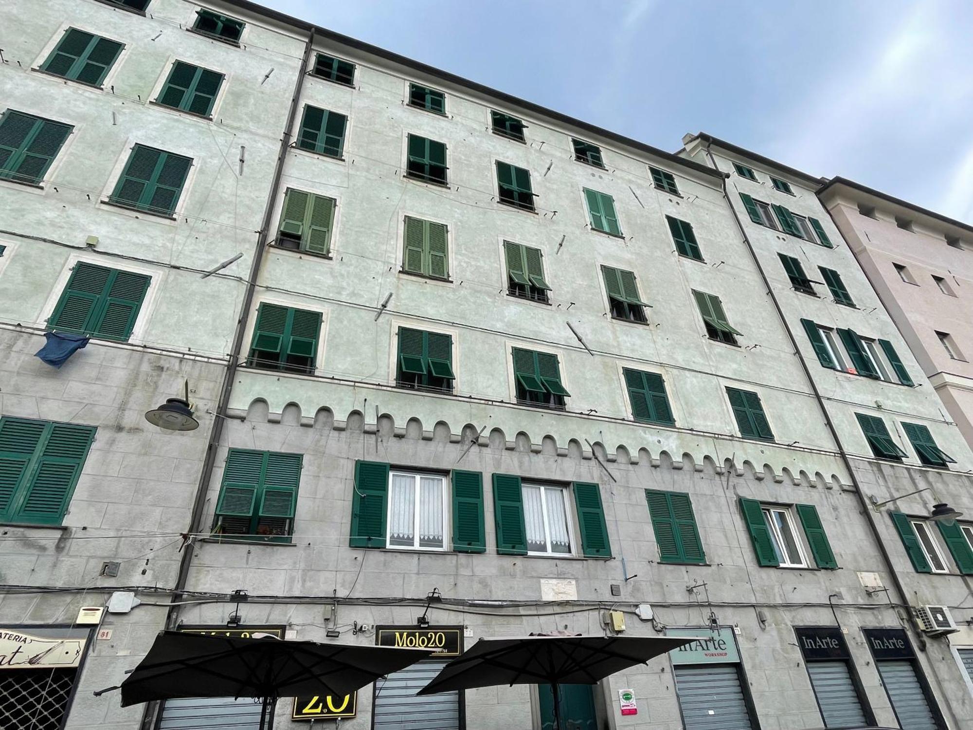 The First Molo Acquario, Porto Antico, Porto, Centro Storico Apartment *